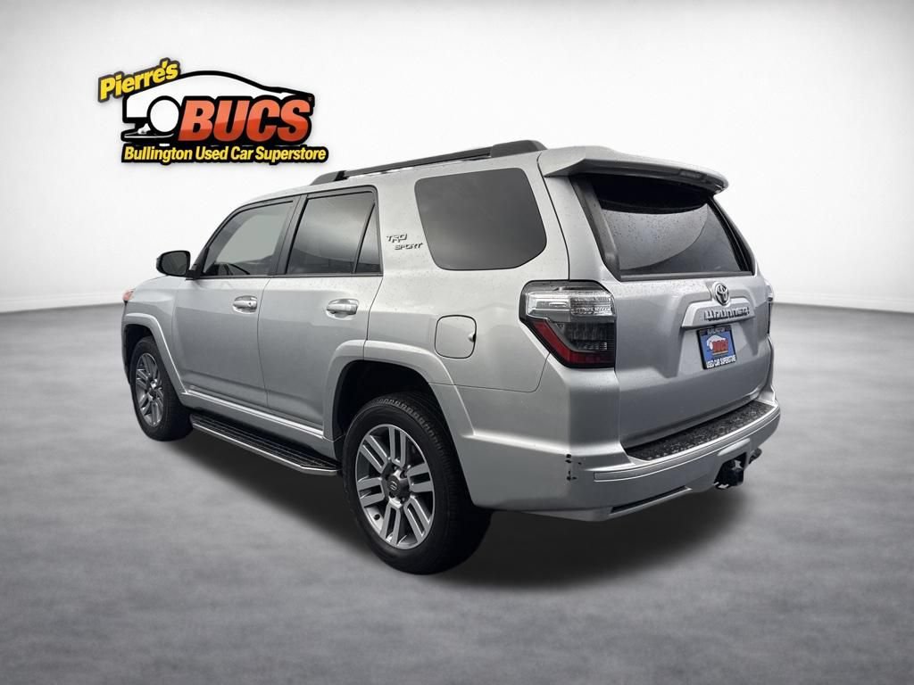 Used 2022 Toyota 4Runner TRD Sport AWD/4WD image 3