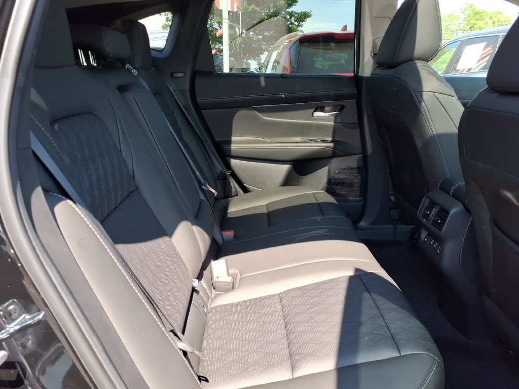 New 2026 Nissan Murano Platinum w/ Cargo Package AWD/4WD image 9