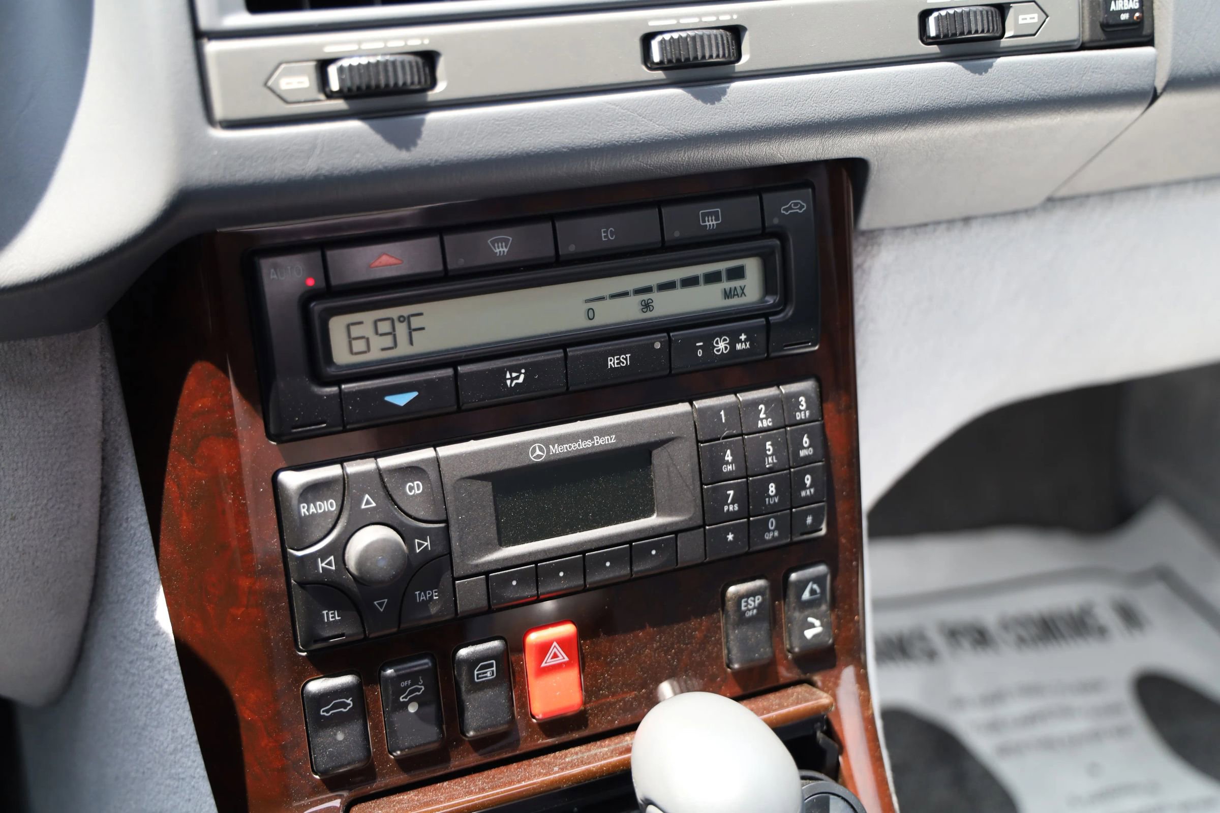 Used 2001 Mercedes-Benz SL 500 image 8