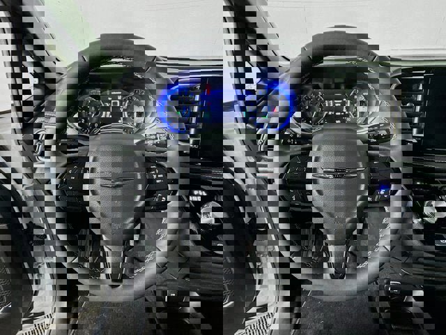 Used 2024 Chrysler Pacifica Touring-L w/ S Appearance Package image 11