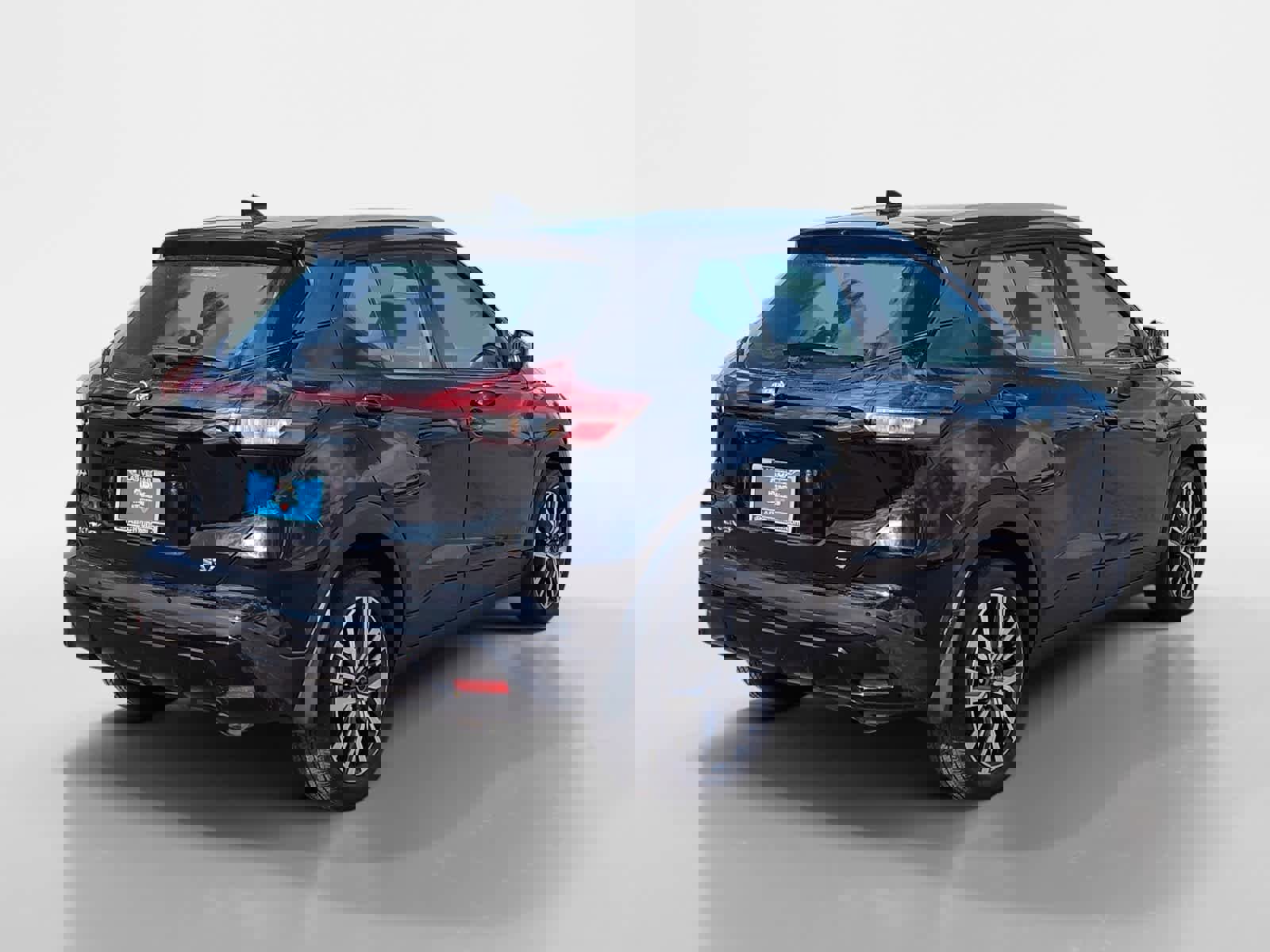 Used 2023 Nissan Kicks SV image 5