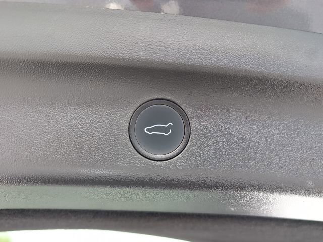 Used 2022 Tesla Model Y Long Range image 25