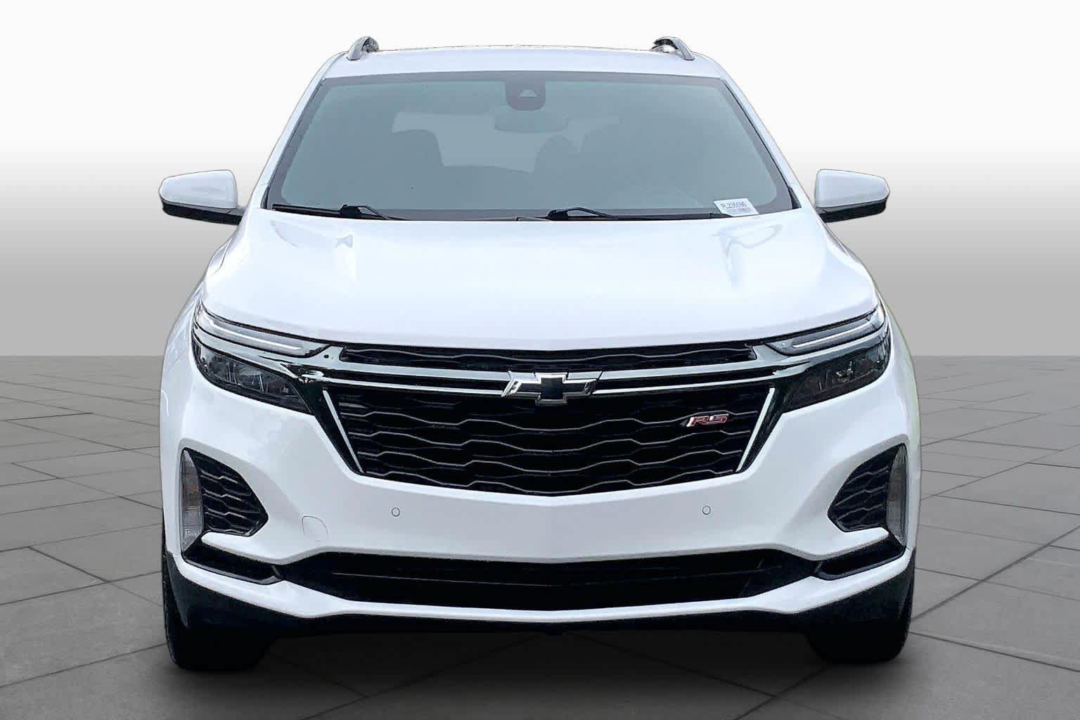 Used 2023 Chevrolet Equinox RS FWD image 4