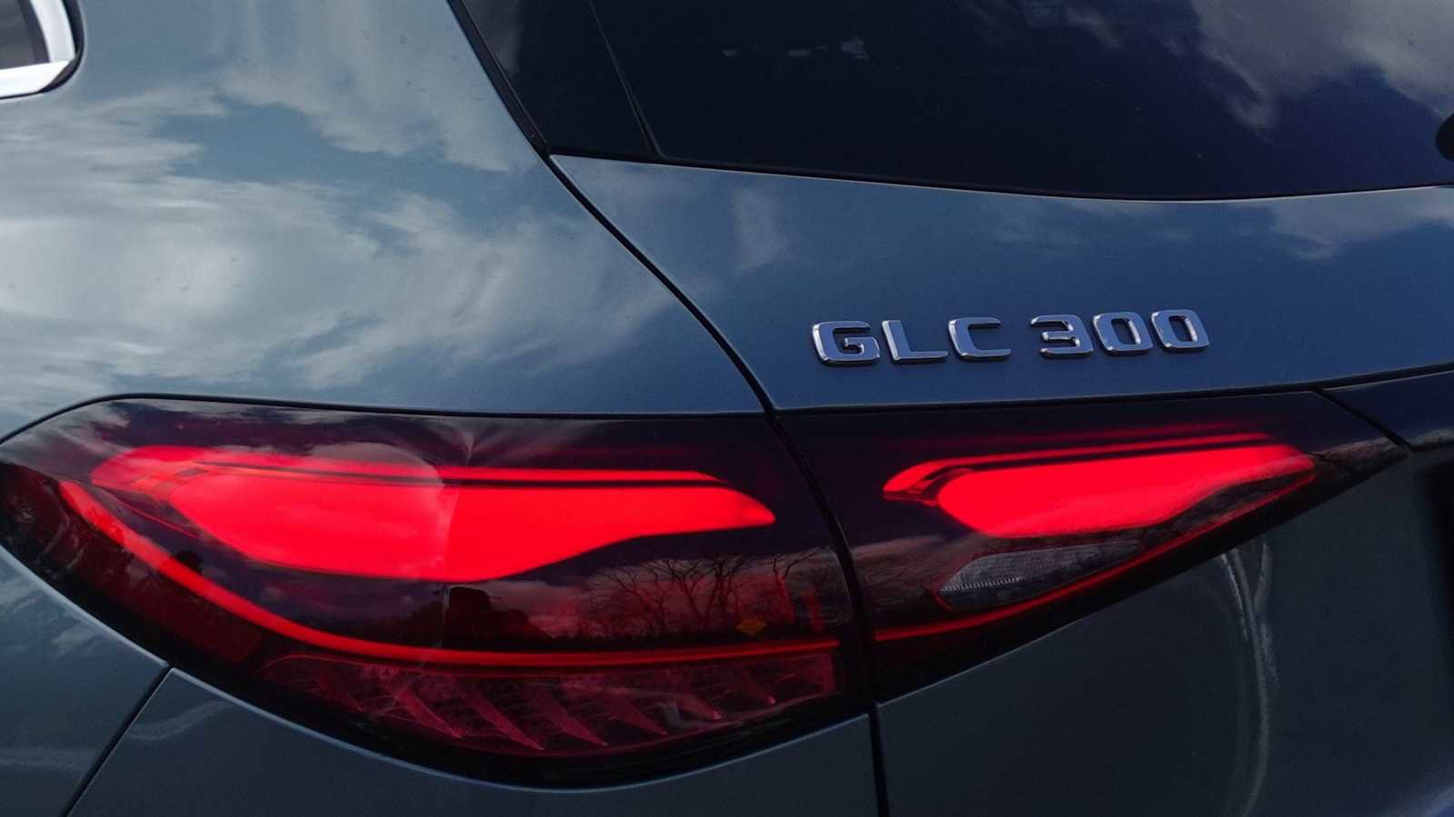 New 2026 Mercedes-Benz GLC 300 4MATIC image 16