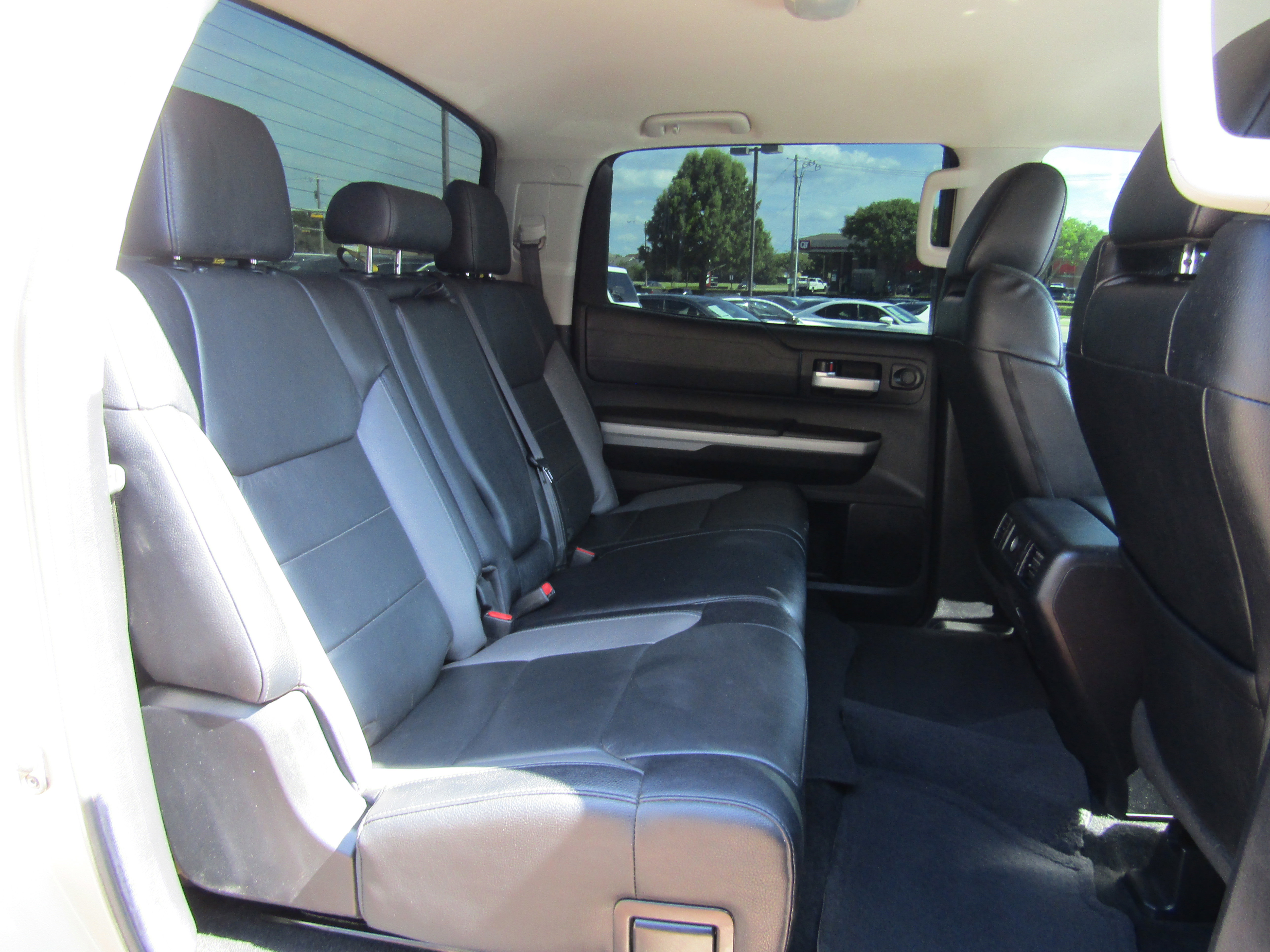 Used 2020 Toyota Tundra Limited image 12