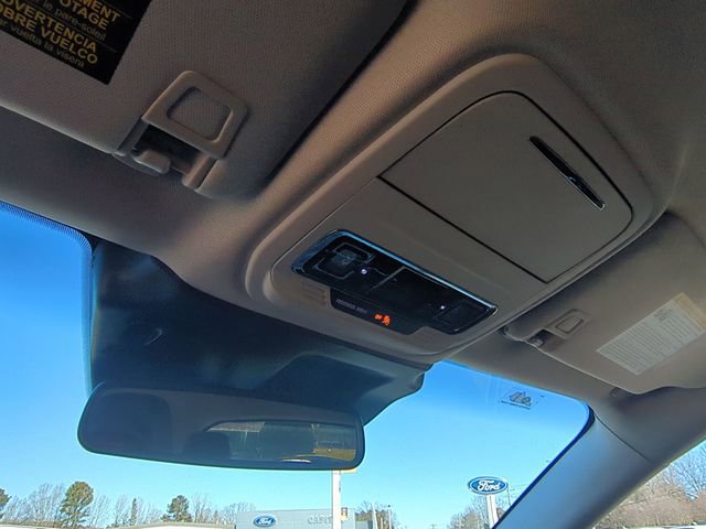 Used 2023 Lincoln Corsair AWD image 28