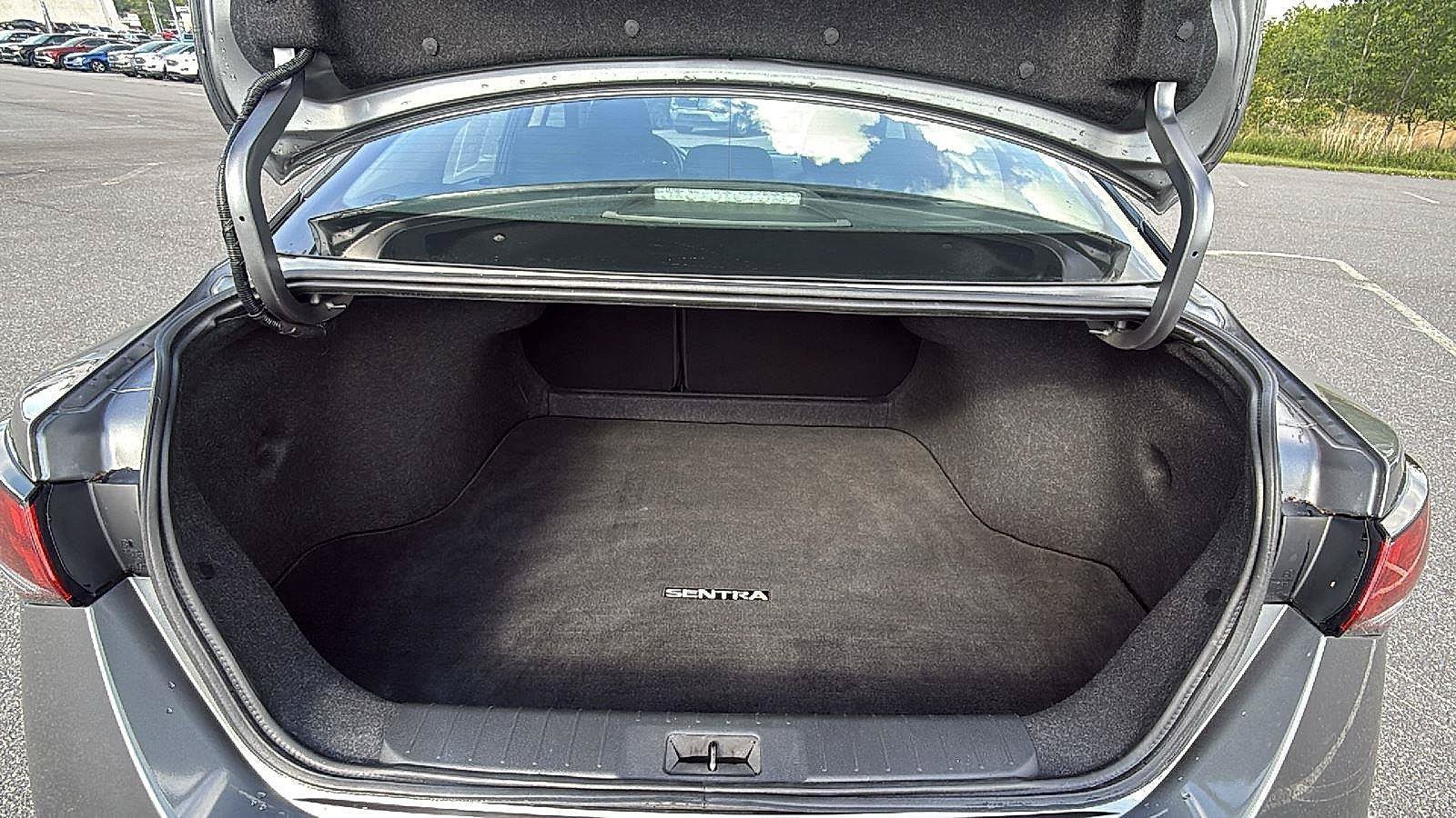 Used 2023 Nissan Sentra SV FWD image 21