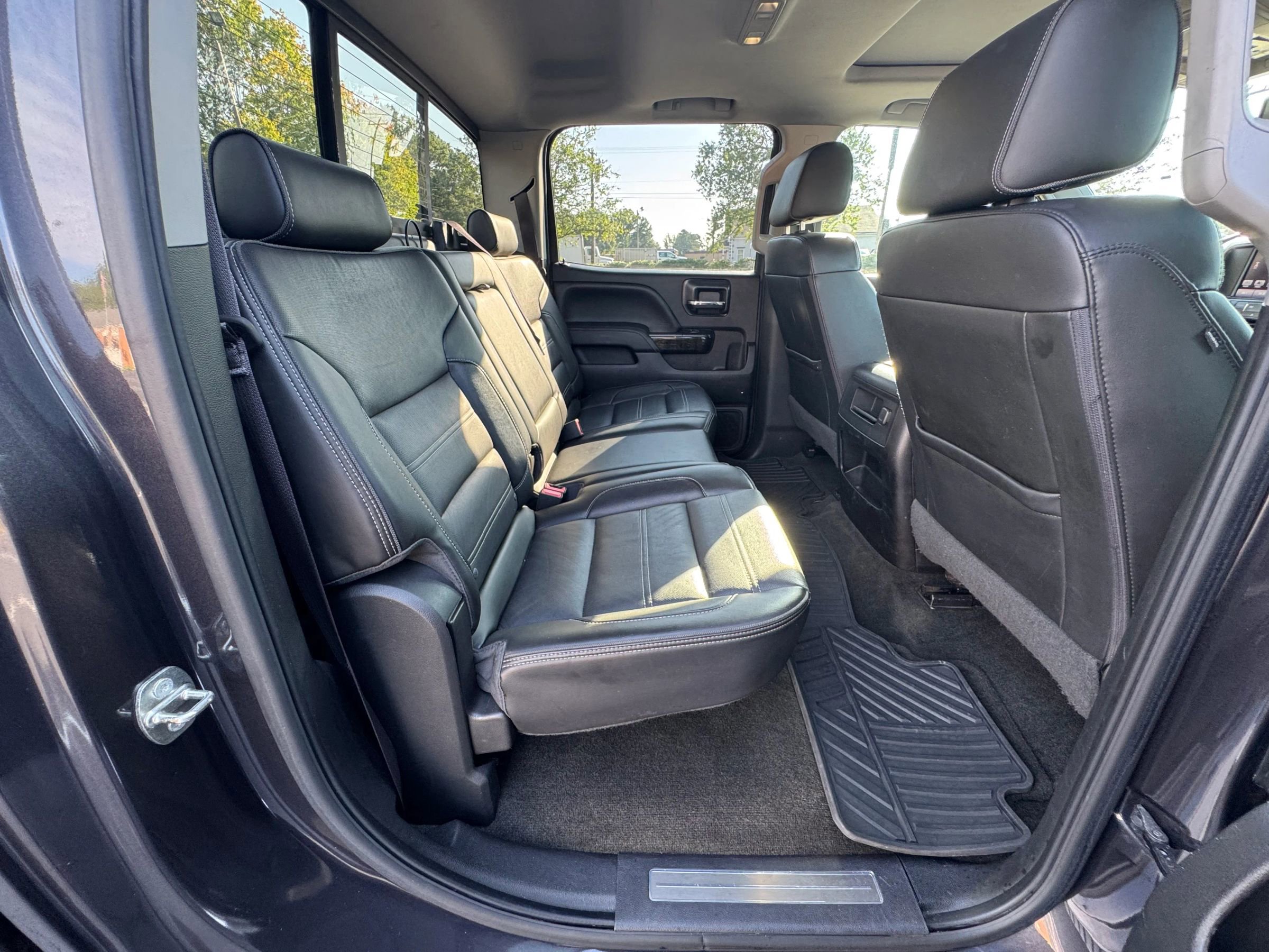 Used 2016 GMC Sierra 3500 Denali w/ Duramax Plus Package image 20