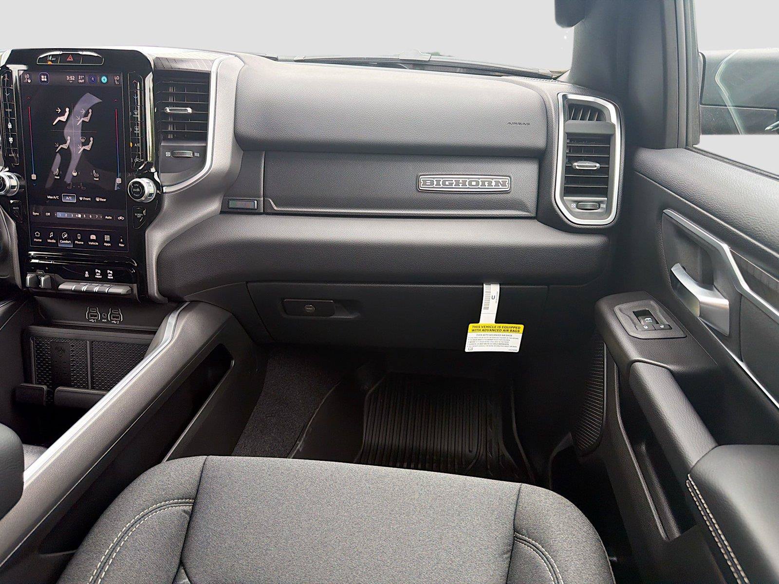 New 2026 RAM 1500 Big Horn AWD/4WD image 17