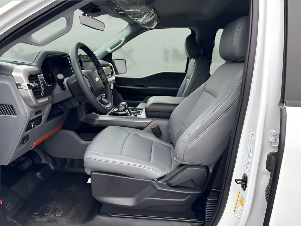 Used 2022 Ford F150 Lightning Pro AWD/4WD image 9