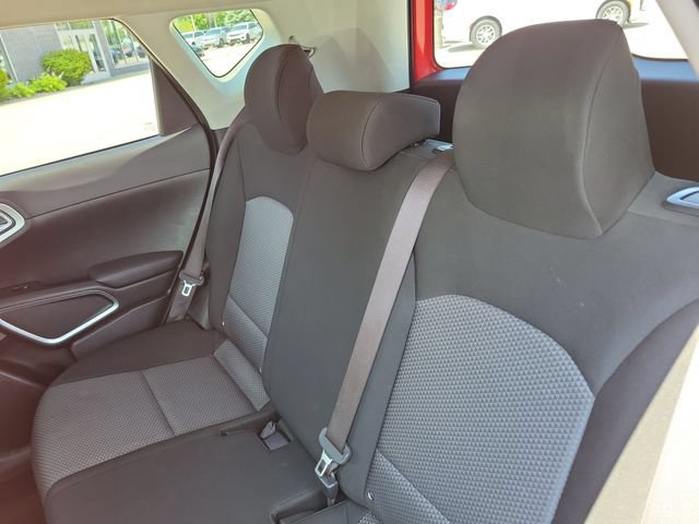 Used 2024 Kia Soul LX w/ Option Group 015 FWD image 23