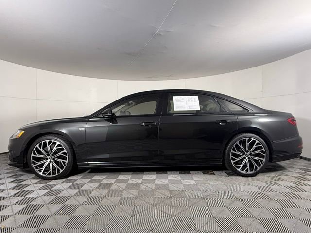 Used 2021 Audi A8 L 4.0T w/ Luxury Package image 3