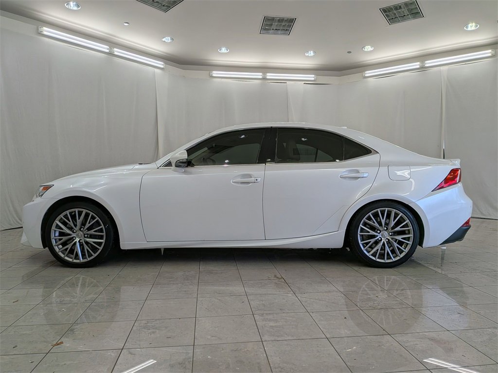 Used 2016 Lexus IS 300 AWD image 5