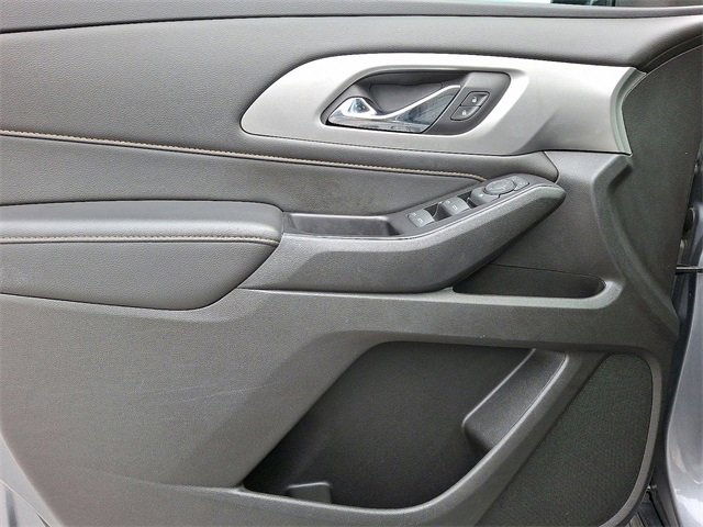 Used 2018 Chevrolet Traverse LS w/ LPO, Black Accent Package image 16