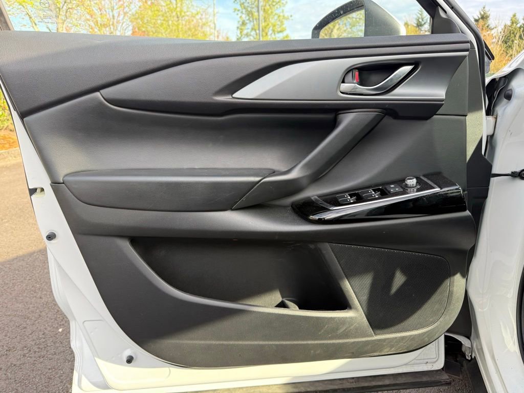 Used 2023 MAZDA CX-9 Touring image 16