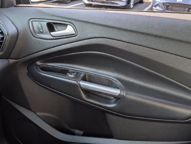 Used 2019 Ford Escape SE AWD/4WD image 23