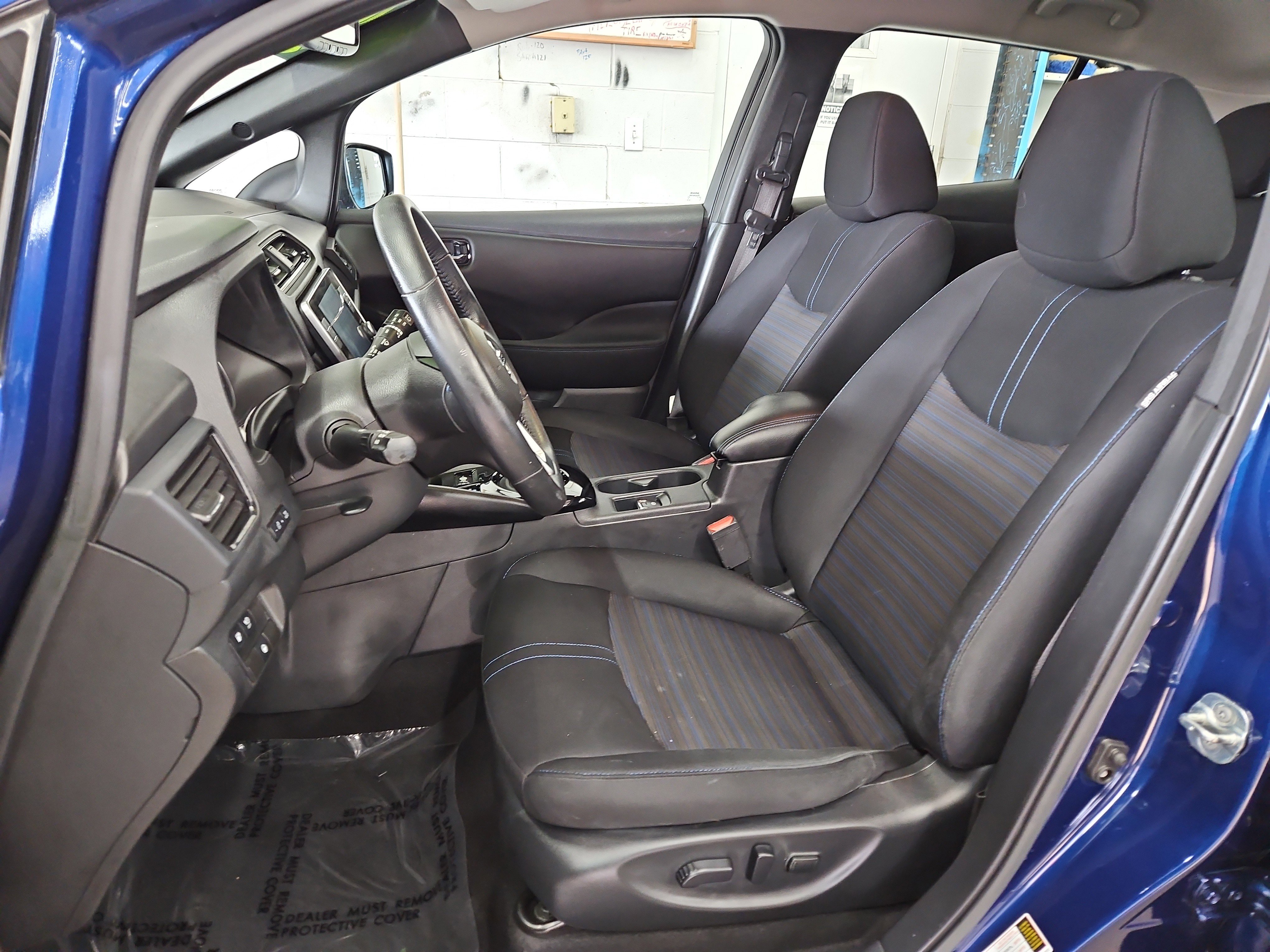 Used 2020 Nissan Leaf SV w/ SV Technology Package image 8