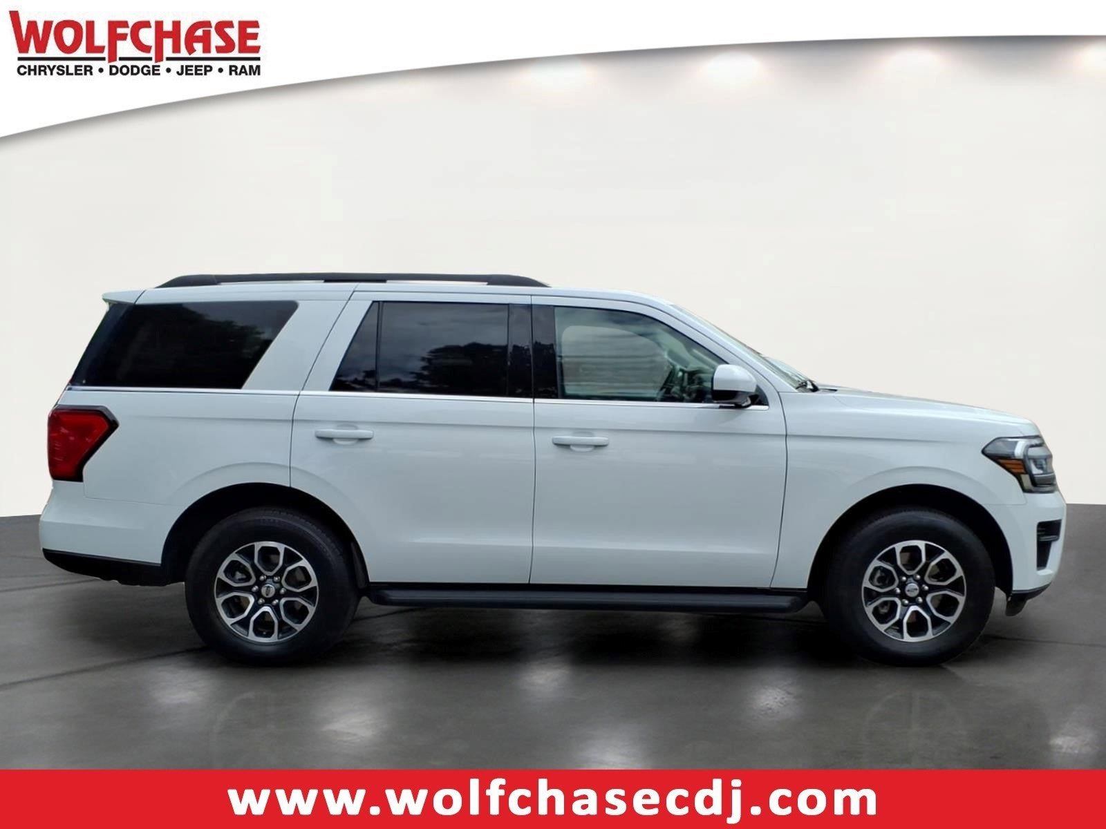 Used 2024 Ford Expedition XLT image 6