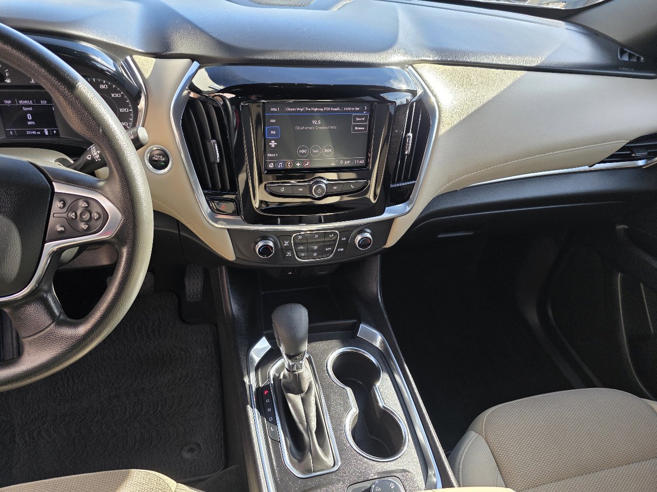 Used 2023 Chevrolet Traverse LS w/ Safety Package image 16
