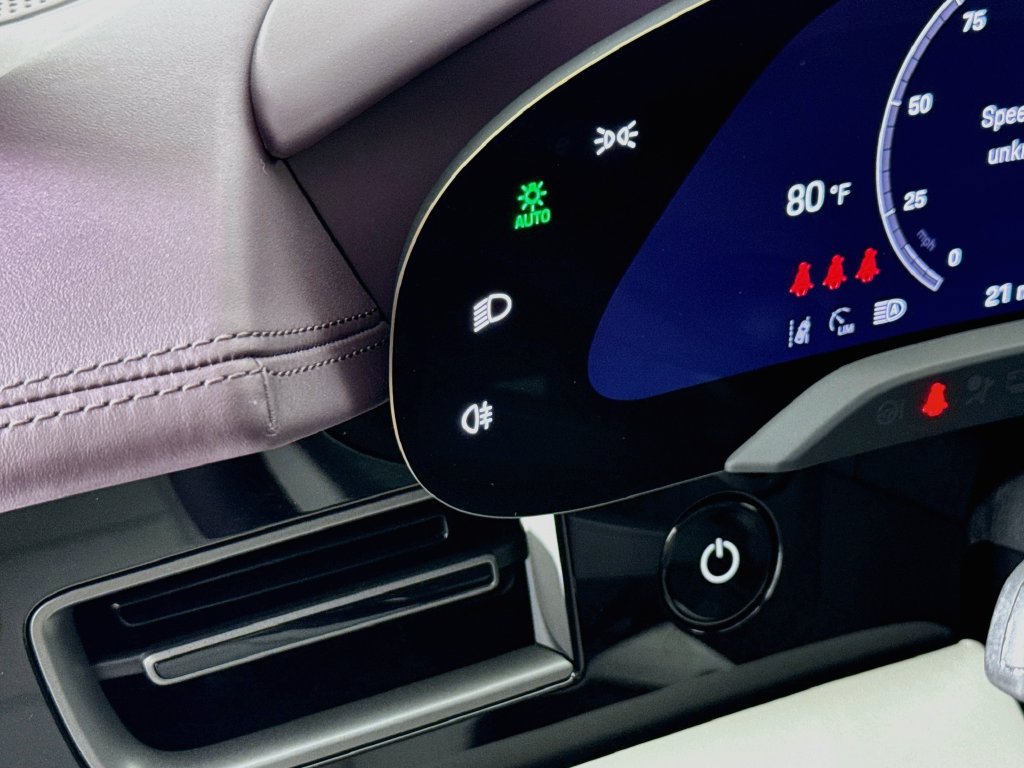New 2026 Porsche Taycan AWD/4WD image 14