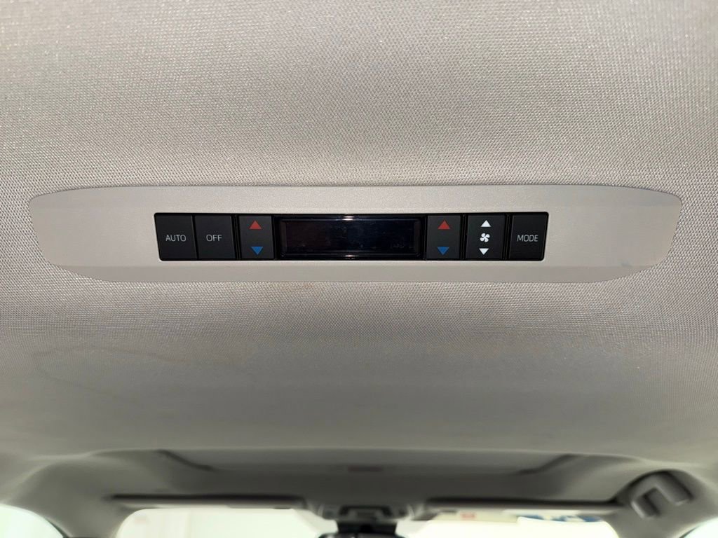Certified 2024 Toyota Sienna XLE image 22
