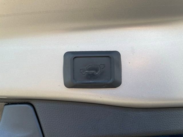 Used 2022 Toyota RAV4 XSE w/ Weather Package image 37