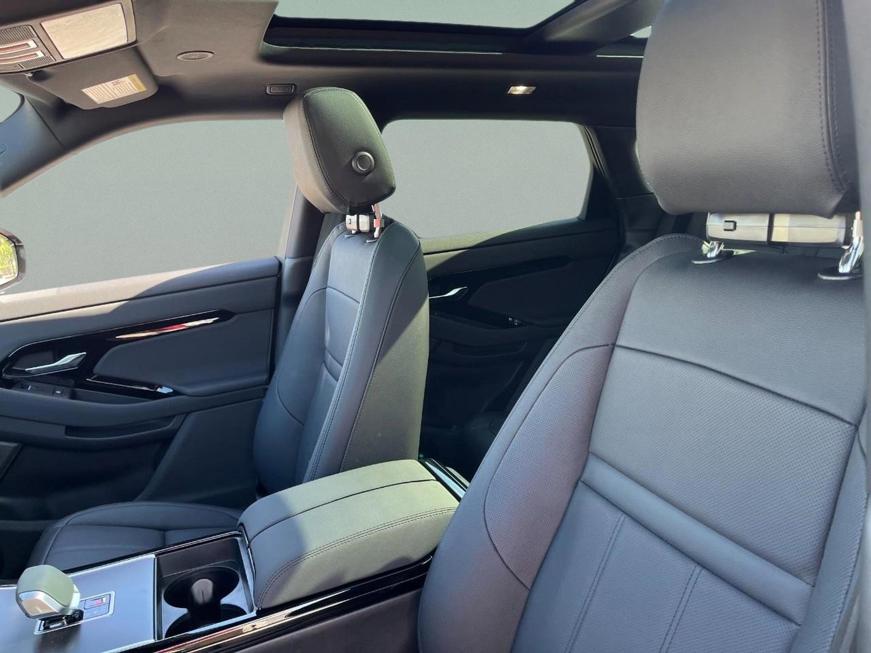 New 2026 Land Rover Range Rover Evoque Dynamic SE image 28