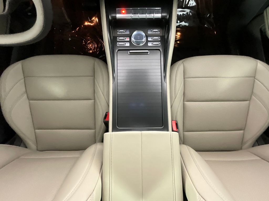 Used 2025 Lincoln Nautilus Premier image 14