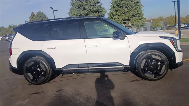 New 2026 Kia EV9 GT-Line image 4