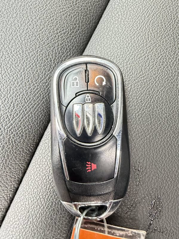Used 2025 Buick Envista Sport Touring w/ Convenience I Package FWD image 48