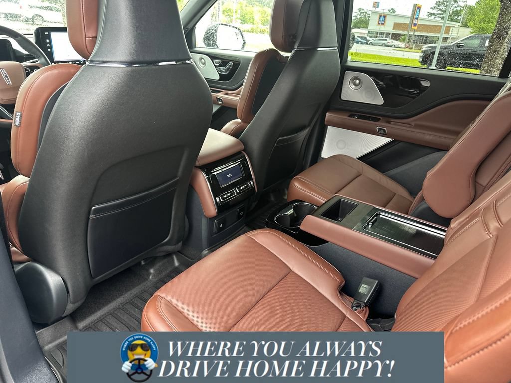 Used 2025 Lincoln Aviator Reserve w/ Luxury Package RWD image 25