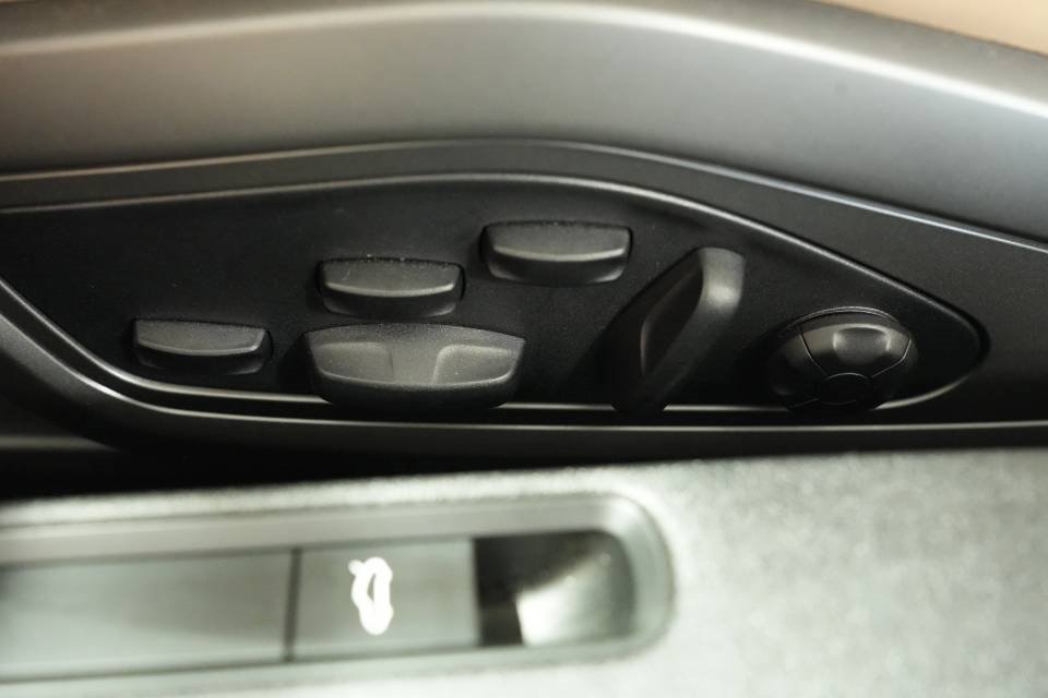 Used 2023 Porsche 911 Turbo image 34