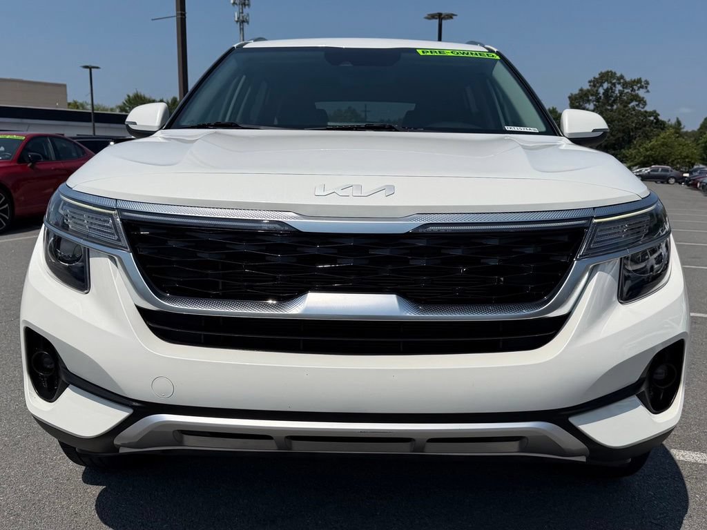 Certified 2023 Kia Seltos EX AWD/4WD image 2