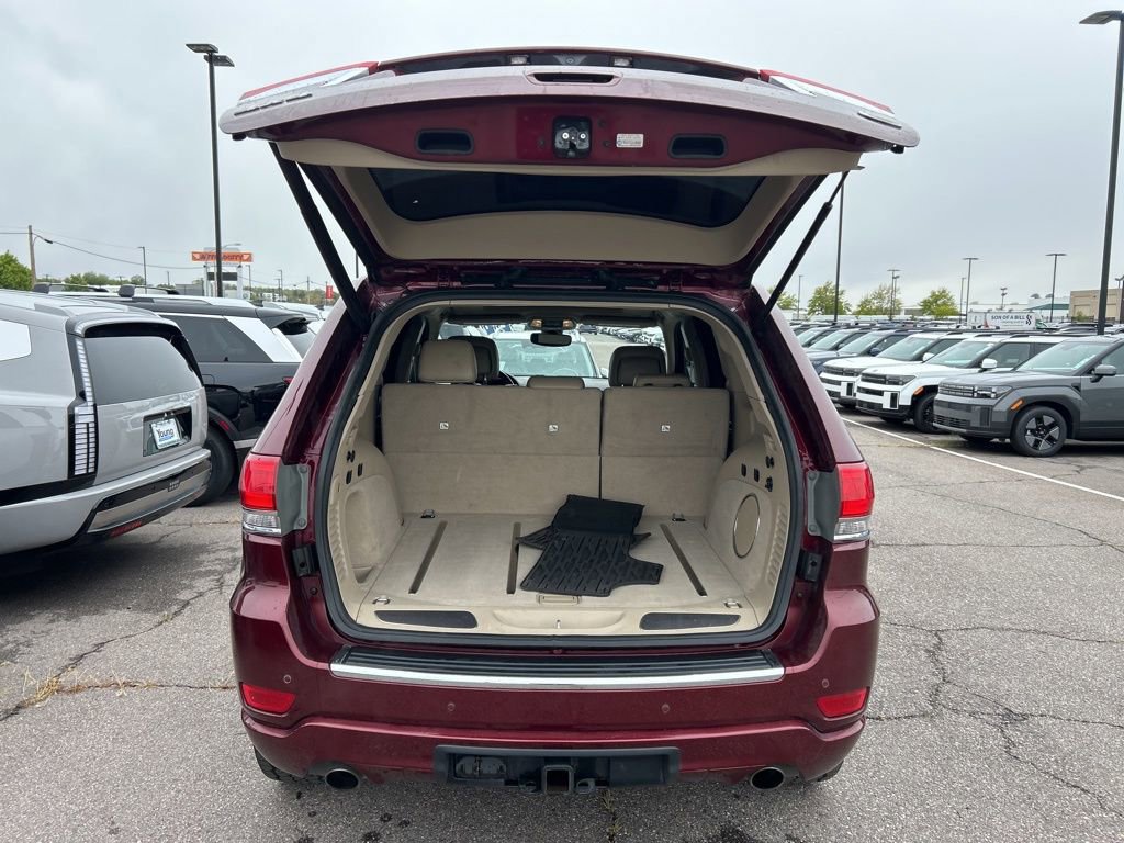 Used 2017 Jeep Grand Cherokee Overland AWD/4WD image 28
