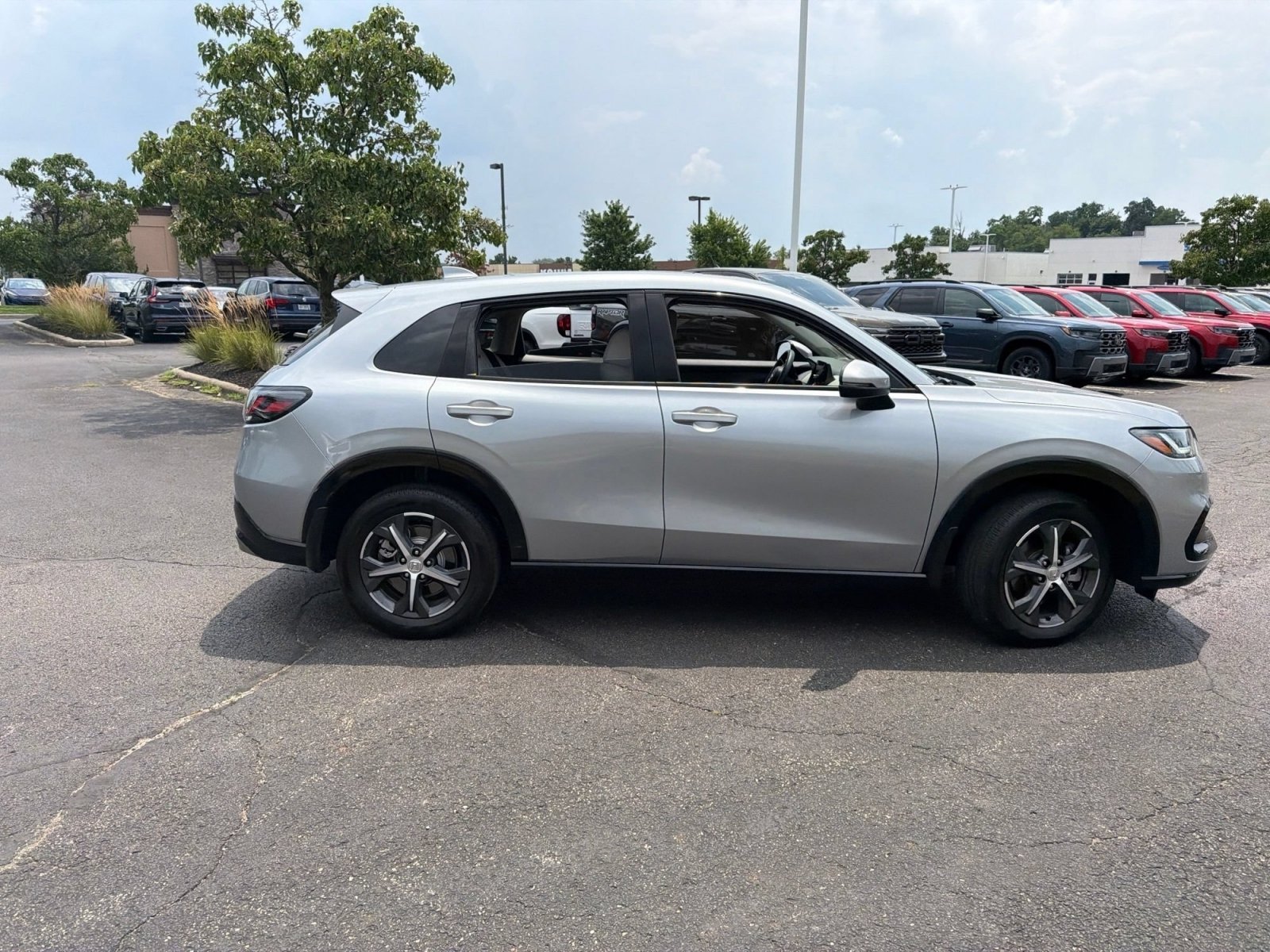 Used 2025 Honda HR-V EX-L image 30