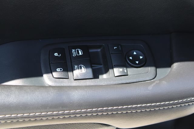 Used 2018 Dodge Challenger SRT w/ Technology Group RWD image 15