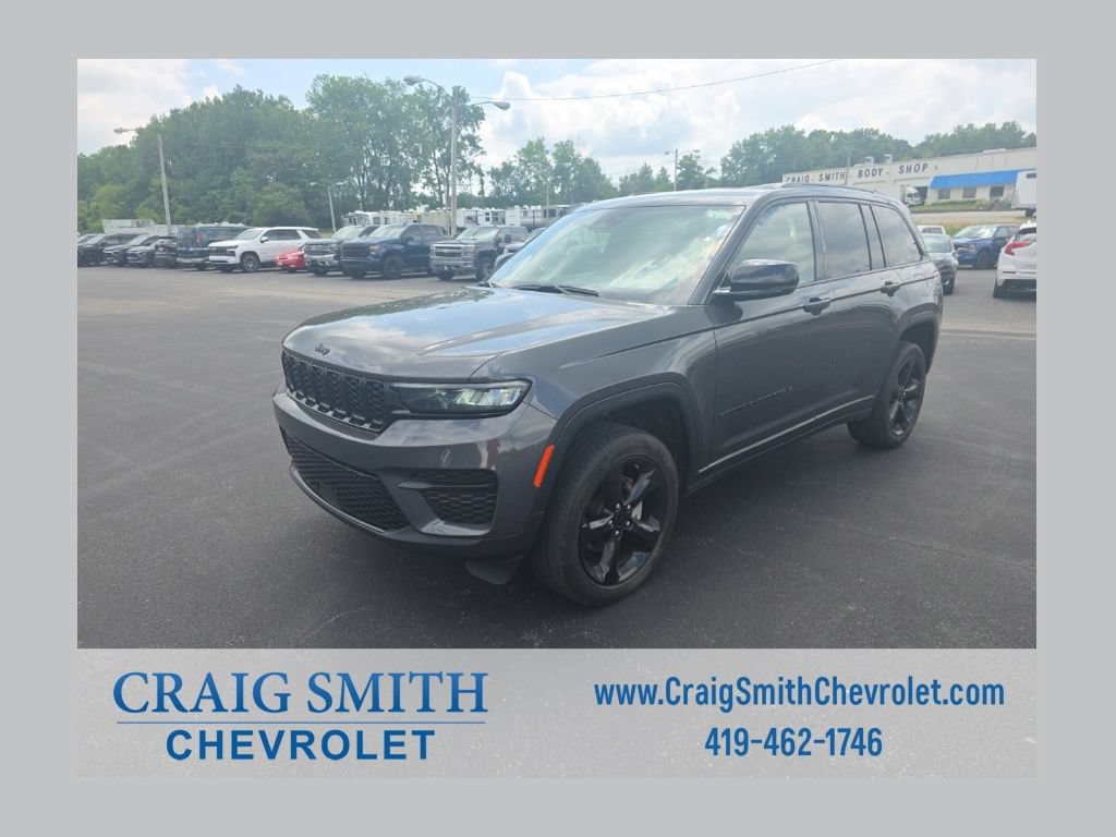 Used 2023 Jeep Grand Cherokee Altitude