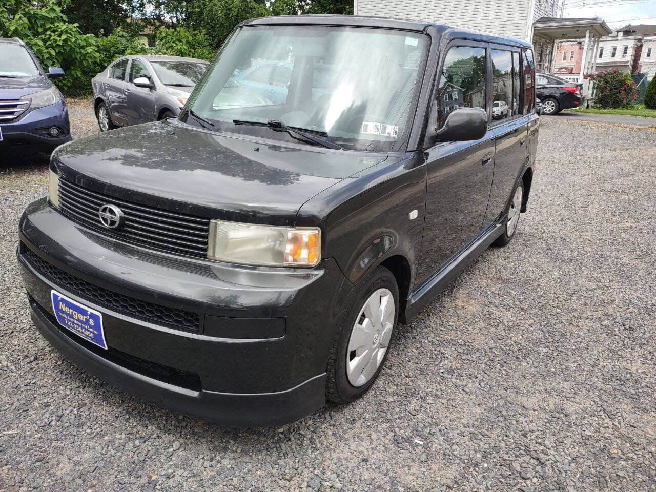 Used 2006 Scion xB FWD image 1