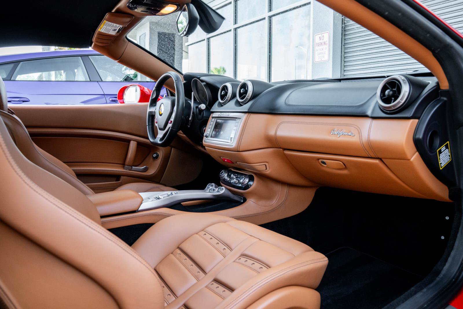 Used 2014 Ferrari California image 2