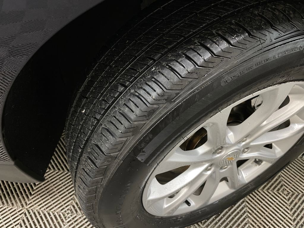 Certified 2021 Chevrolet Equinox LS w/ LS Convenience Package FWD image 44