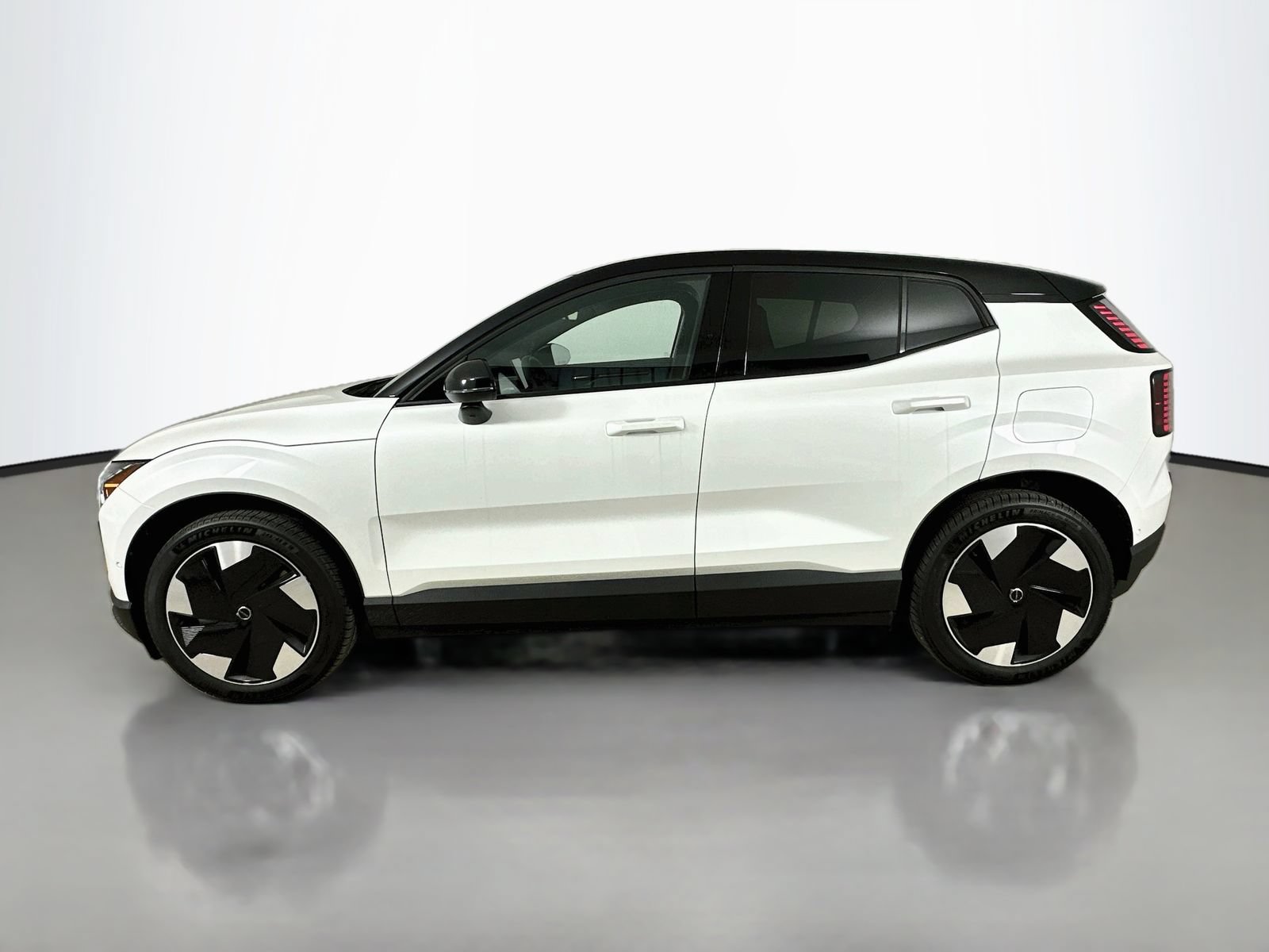 New 2026 Volvo EX30 Ultra w/ Protection Package AWD/4WD image 8