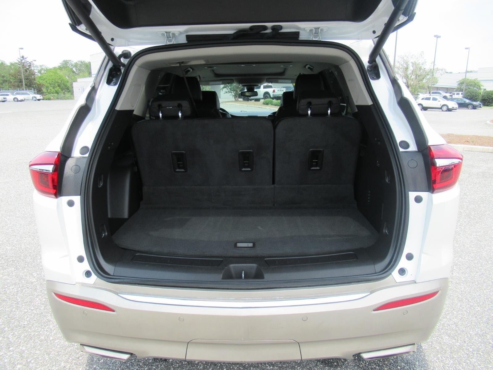 Used 2019 Buick Enclave Avenir w/ Avenir Technology Package FWD image 40