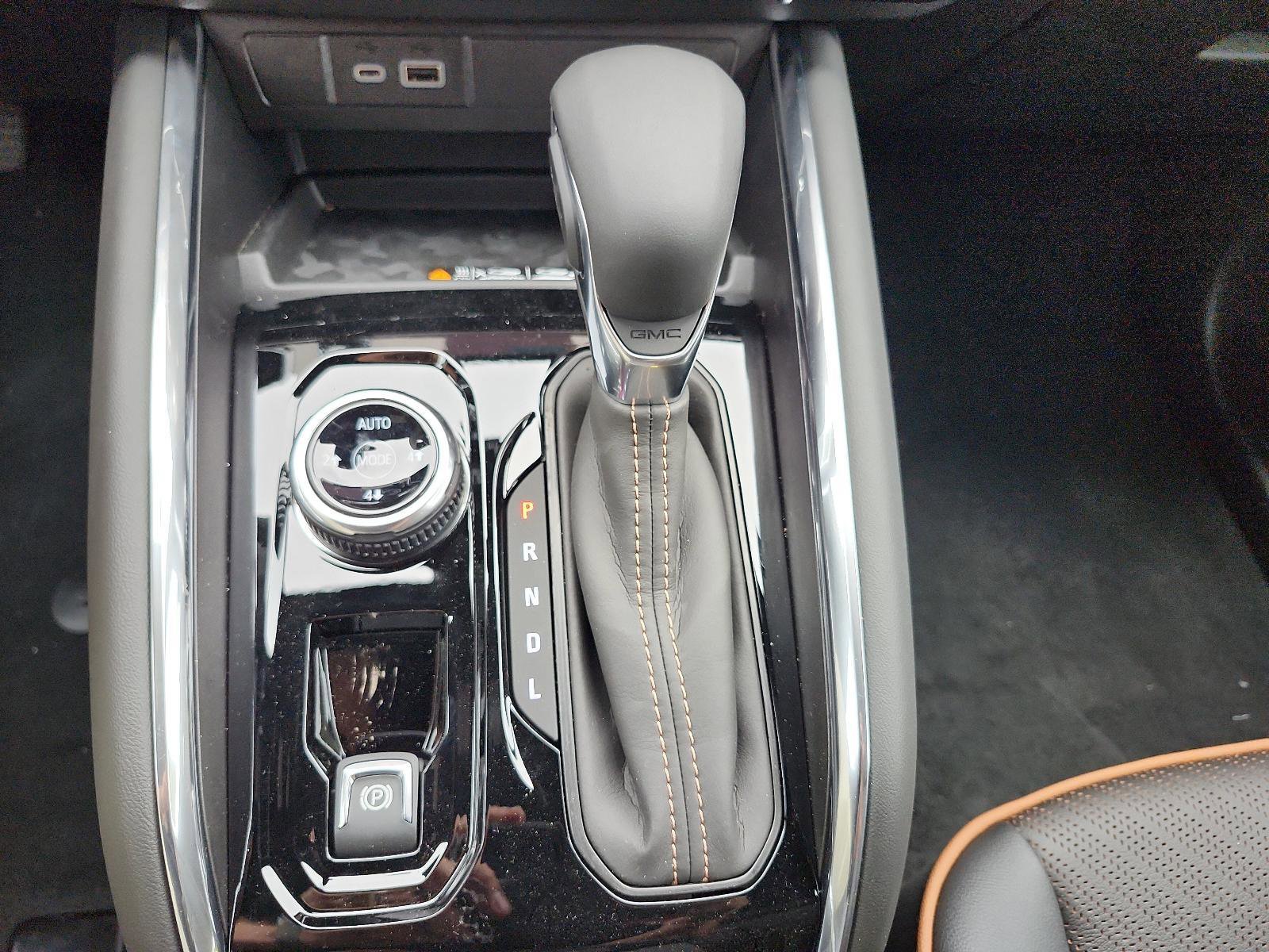 New 2025 GMC Canyon AT4 w/ Nightfall Edition image 16