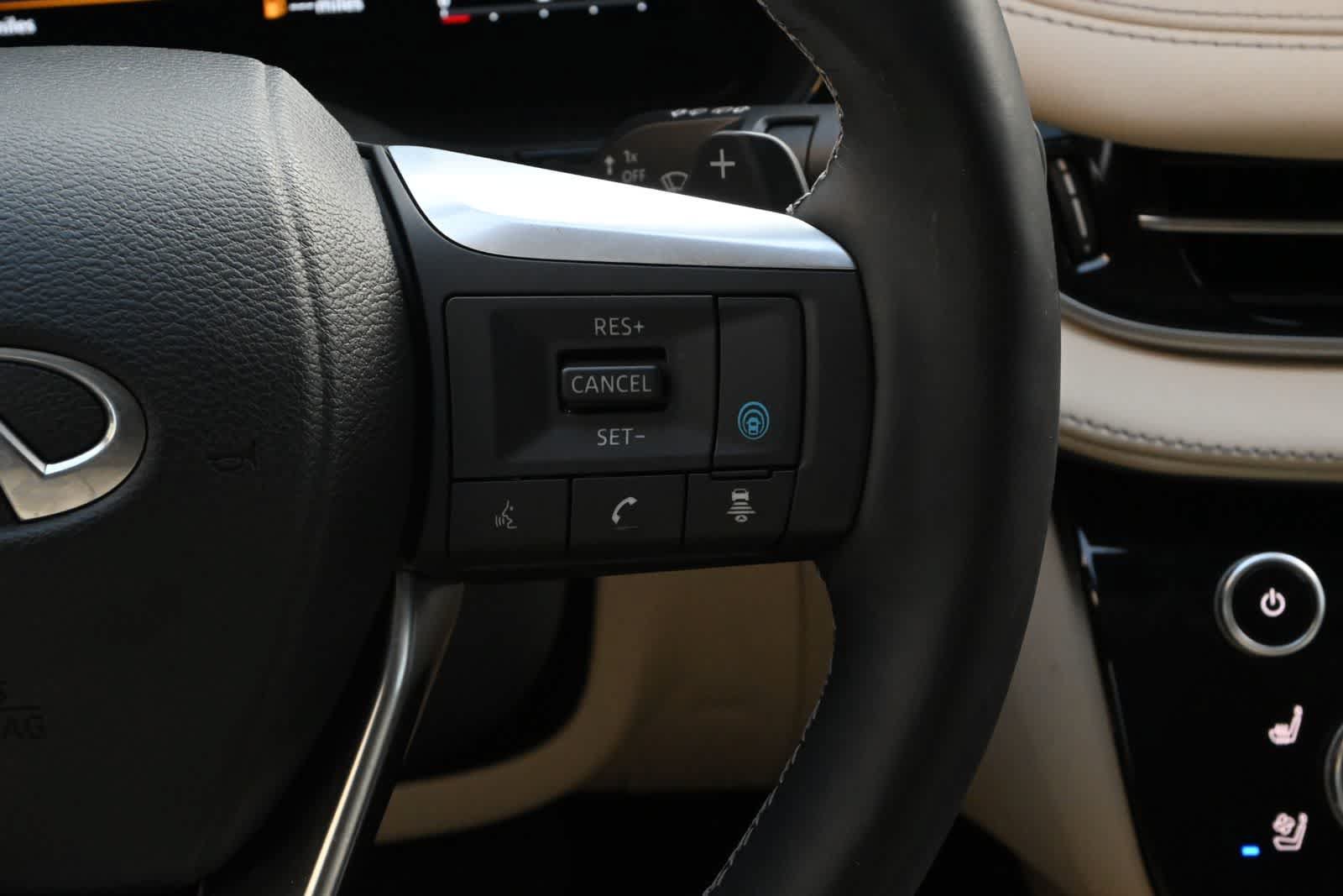 Certified 2024 INFINITI QX60 Sensory AWD/4WD image 11