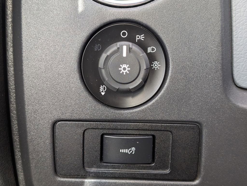 Used 2013 Ford F150 XLT w/ XLT Chrome Pkg AWD/4WD image 31