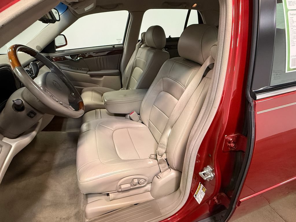 Used 2005 Cadillac De Ville DHS w/ Equipment Group FWD image 12
