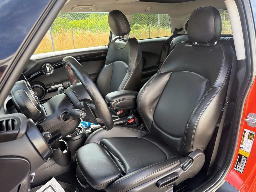 Used 2020 MINI Cooper S 2-Door Hardtop FWD image 17