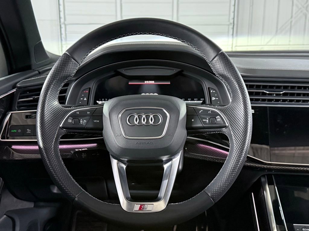 Used 2021 Audi SQ7 Premium Plus w/ Executive Package image 41