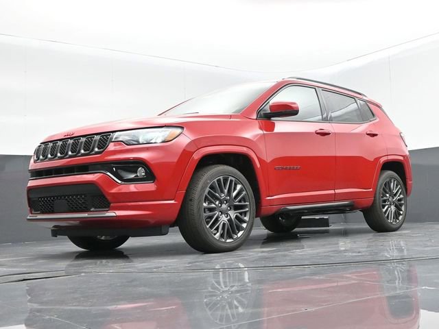 Used 2024 Jeep Compass Limited image 37