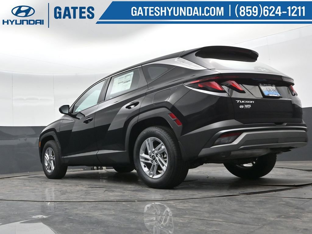 Used 2025 Hyundai Tucson SE AWD/4WD image 41